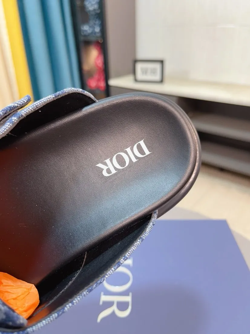 Men's shoes 💰380🌸🌸【Dior】Top purchasing agent 🇮🇹 Di Street Male God half drag counter synchronization, uppers imported from Italy with D logo fabric, high-quality complex splicing craftsmanship, soles: original soles specially provided by the original factory, exclusive event molded soles super comfortable, original factory single goods, 🔍🔍high quality, you can enter and exit the counter at will, welcome to compare, size number 38-45 (order 46)